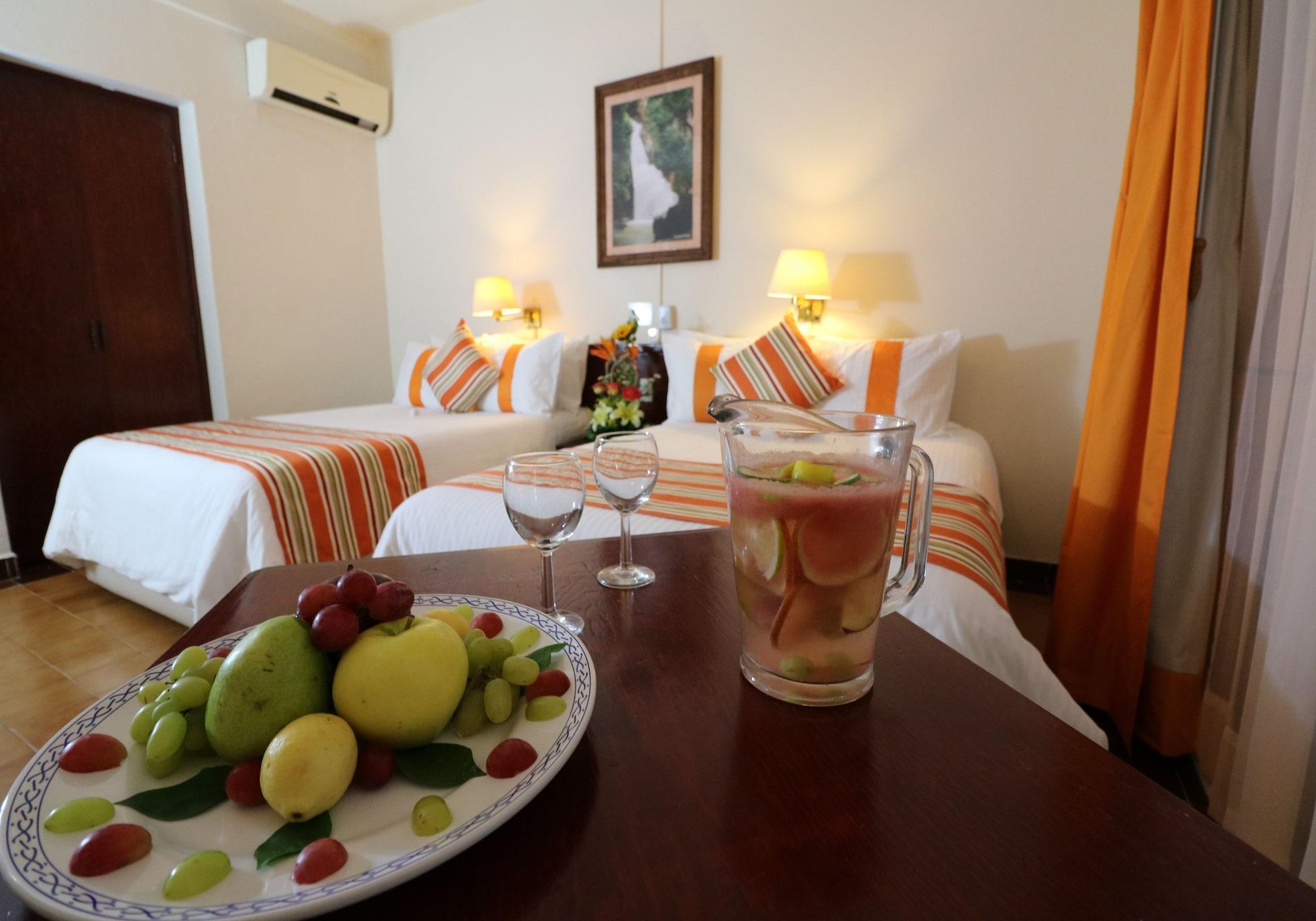 มิซิออน คัลปัน Hotel ฆาลปาน ภายนอก รูปภาพ